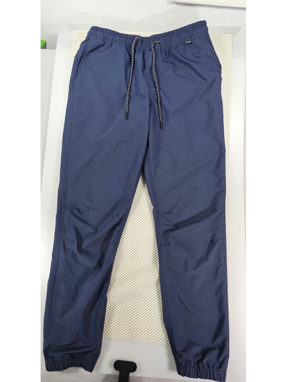 Hurley Men's Jogger Pants in Navy Blue. Size M.  #backtocampus